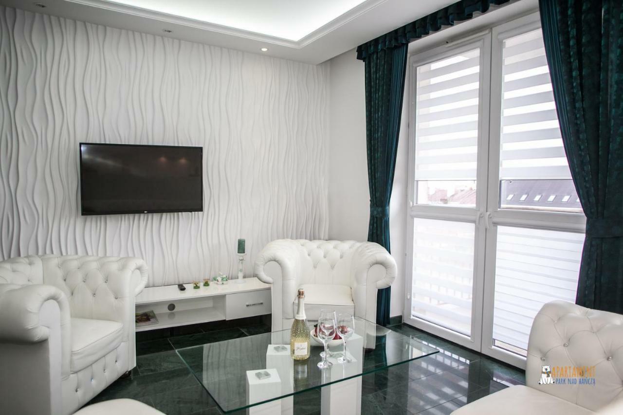 Royal Apartment In City Centre ซูวาว์กี ภายนอก รูปภาพ
