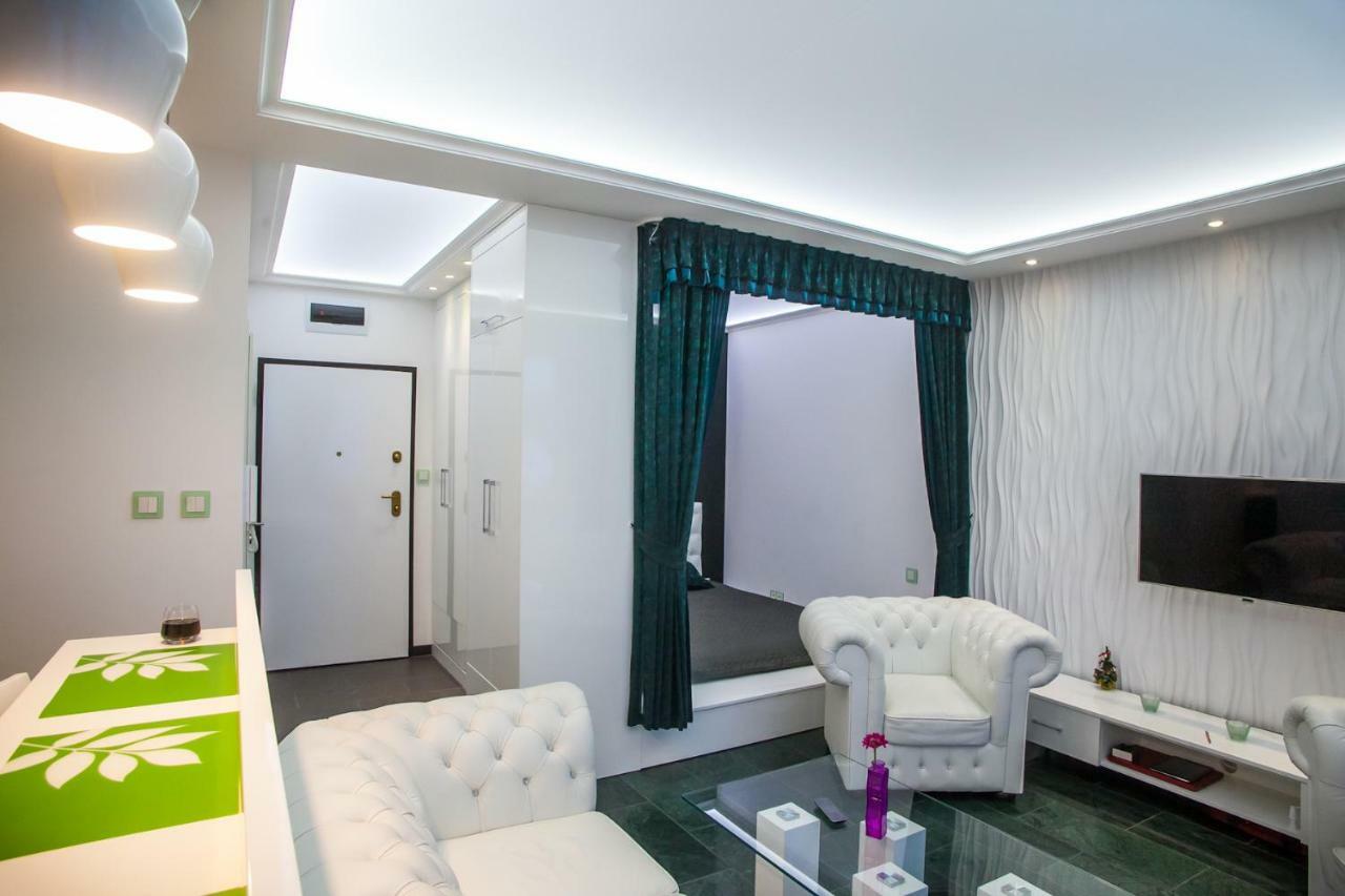 Royal Apartment In City Centre ซูวาว์กี ภายนอก รูปภาพ