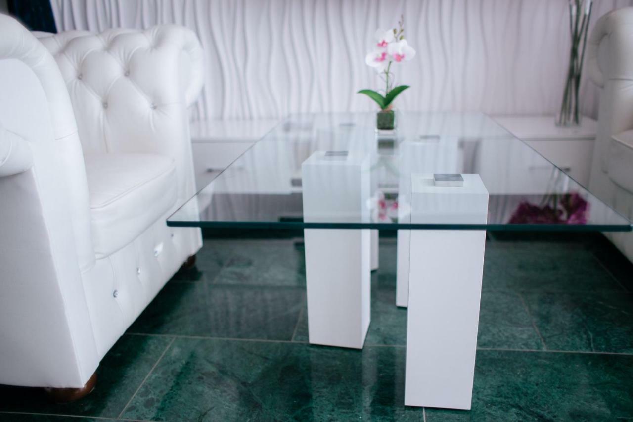Royal Apartment In City Centre ซูวาว์กี ภายนอก รูปภาพ